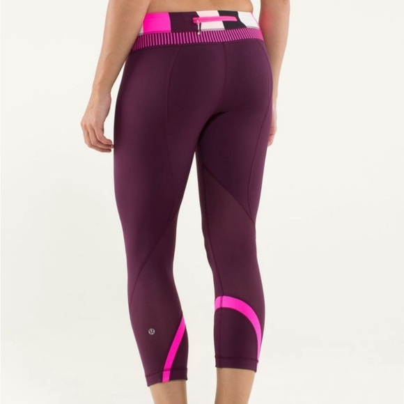 lululemon athletica Pants - Lululemon Run : Inspire Crop II Legging in Stripe Strawberry Glo Light
